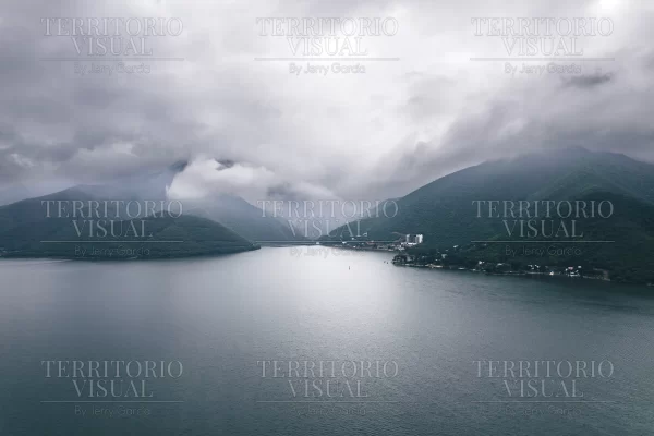 Lago en Bruma – Presa de la Boca, Nuevo León