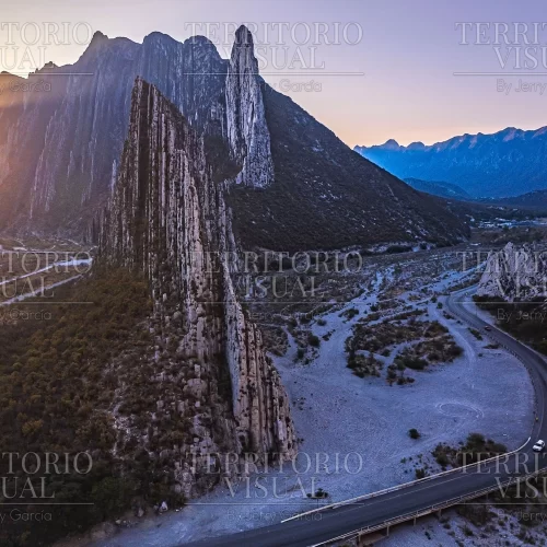 Aguja del Horizonte – La Huasteca, Santa Catarina