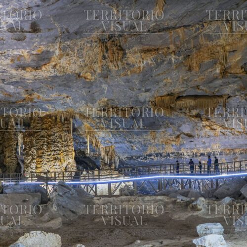 Sendero Subterráneo – Grutas de Bustamante