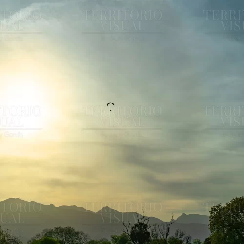 Vuelo en Silencio – Santiago, Nuevo León