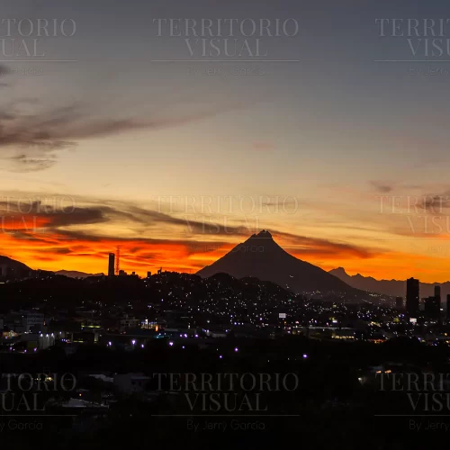 Fuego Urbano – Cerro de la Silla, Monterrey