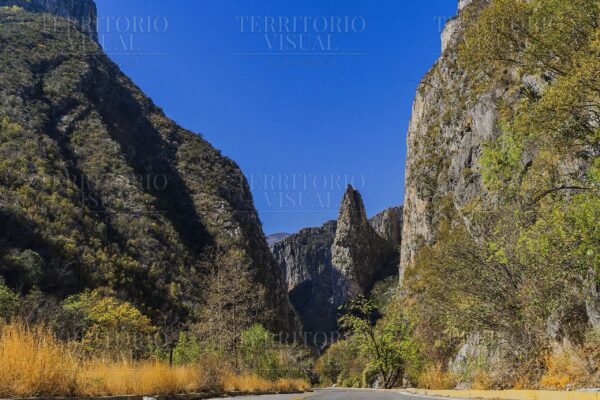 Umbral de Piedra - Santa Catarina, Nuevo León
