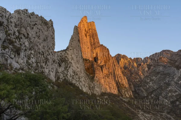 Columna de Fuego - Santa Catarina, Nuevo León